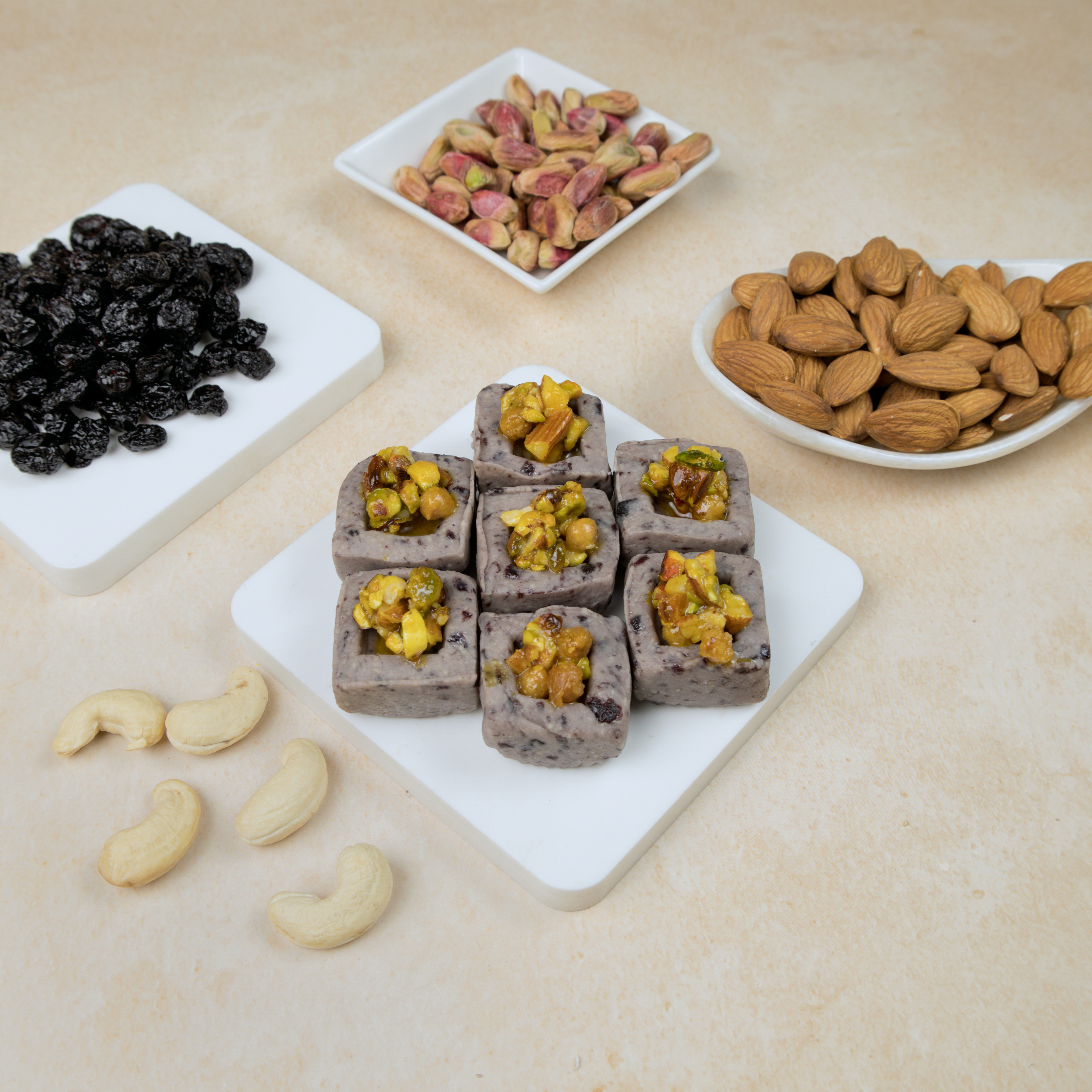 Cashew Blueberry Sweet Online in India